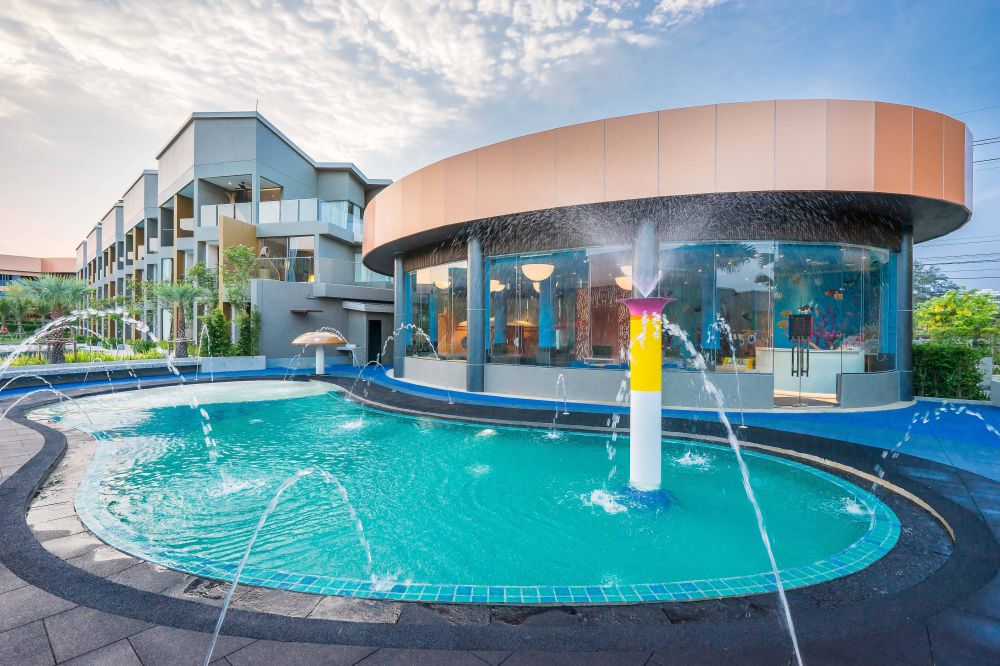 Avani+ Hua Hin Resort 5*