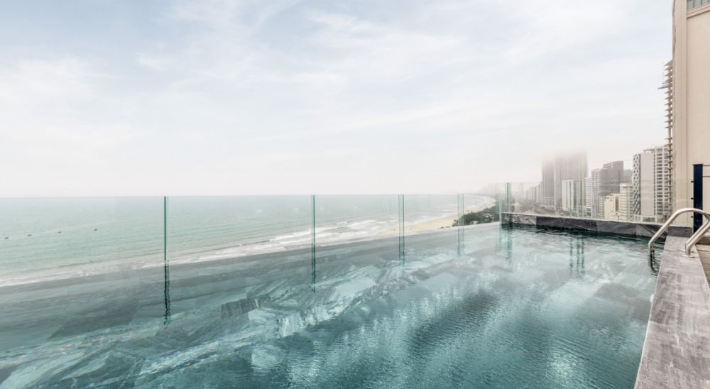 Mangata Beachfront Hotel 4*