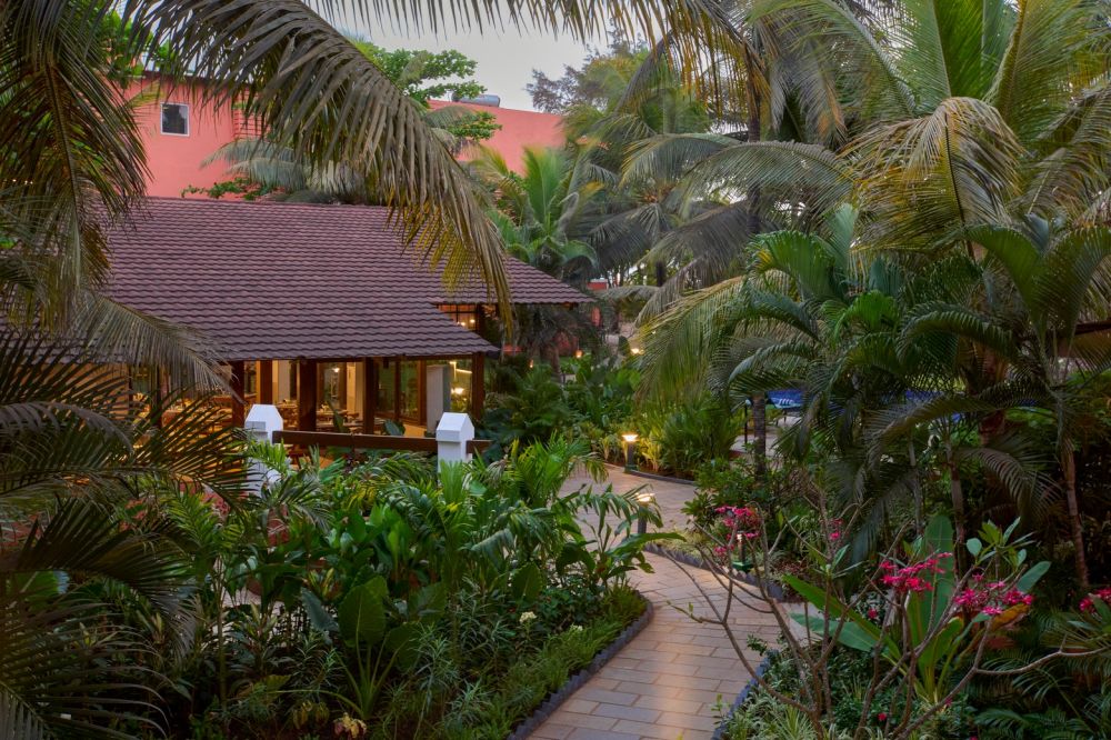 Mandrem Beach Resort (ex. Regenta Place Mandrem Beach Resort) 3*