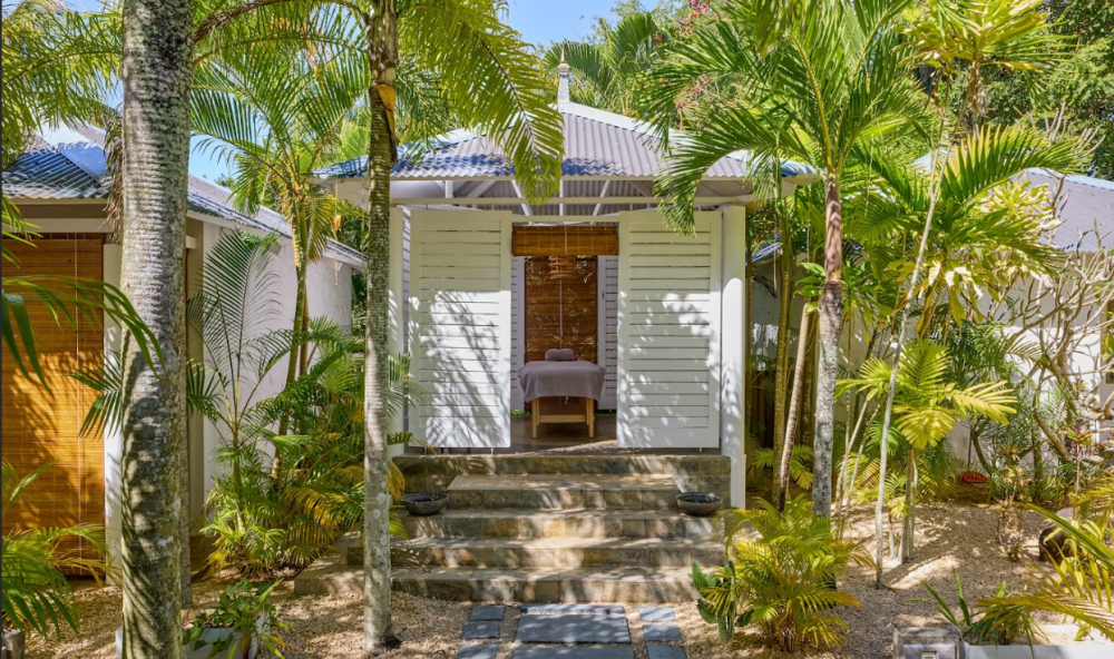 The Ravenala Attitude 4*