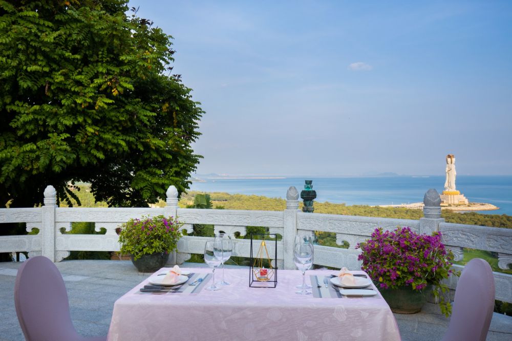 Sanya Nanshan Leisure Villas 4*