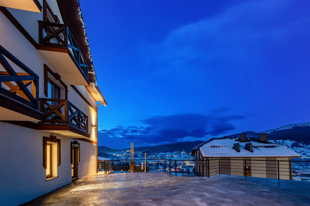 Князів Двір 3*