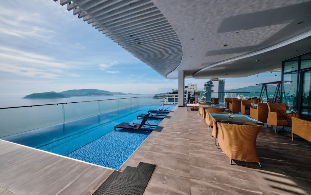 Majestic Premium Nha Trang 4*