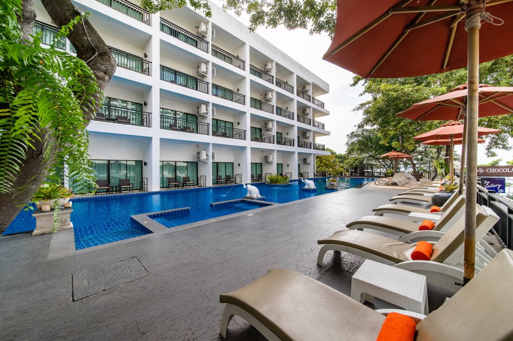 Cosy Beach Hotel 3+