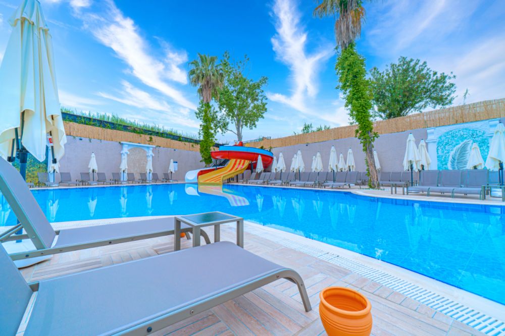 Q Ella Beach Hotel 4*