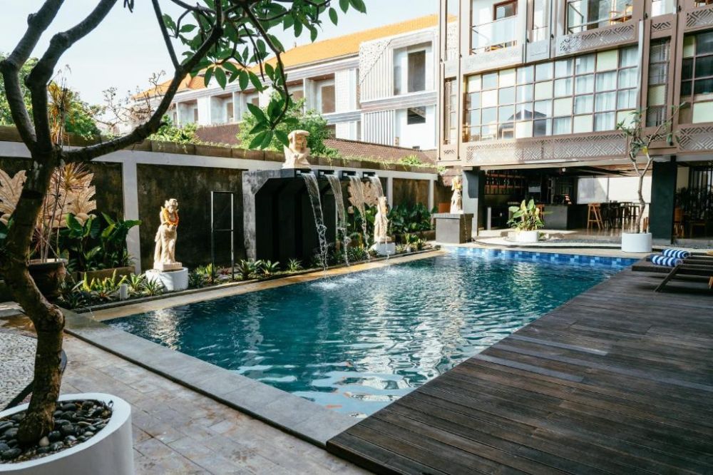 Nadi Hotel Legian 3*