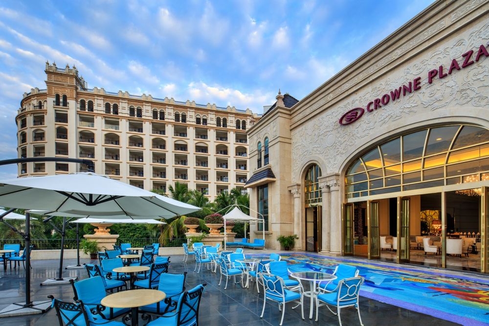 Crowne Plaza Resort Sanya Bay 5*