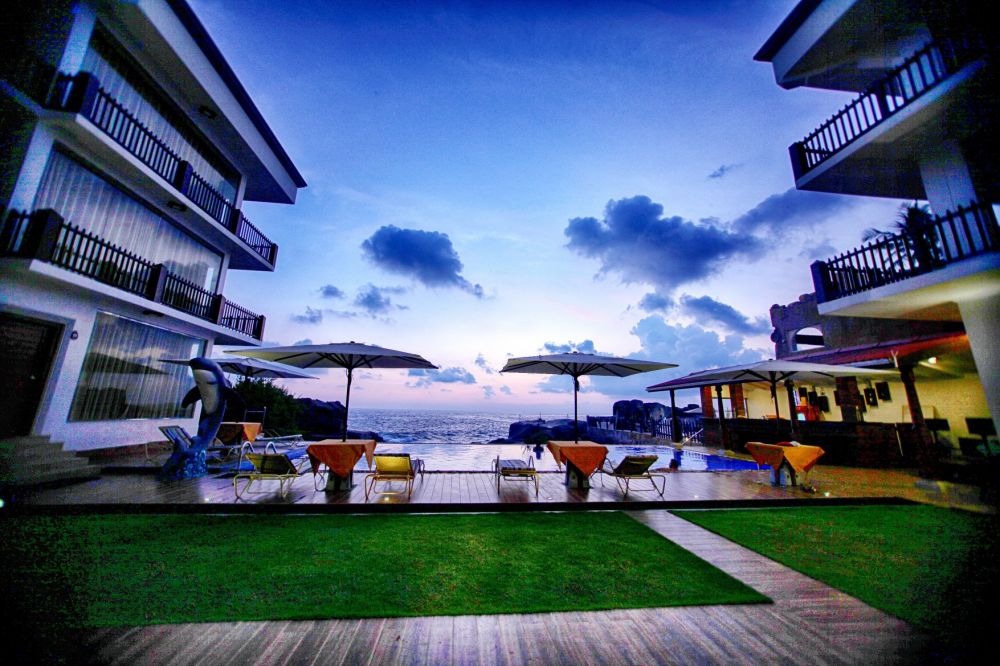 Watergate Resort Unawatuna 3+