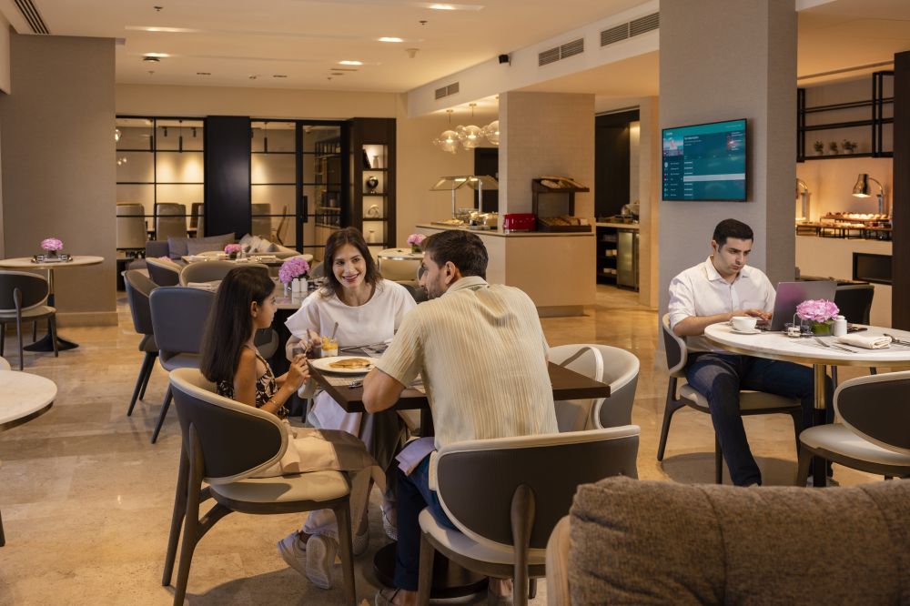 Amwaj Rotana Jumeirah Beach 5*