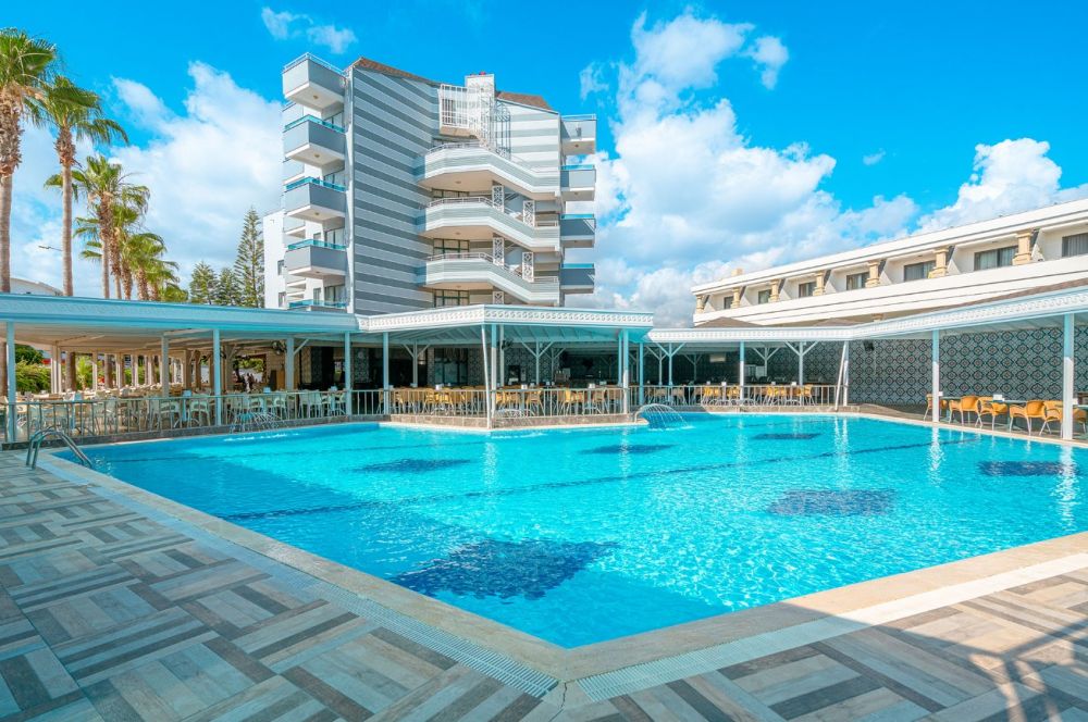 Caretta Relax Hotel 4*