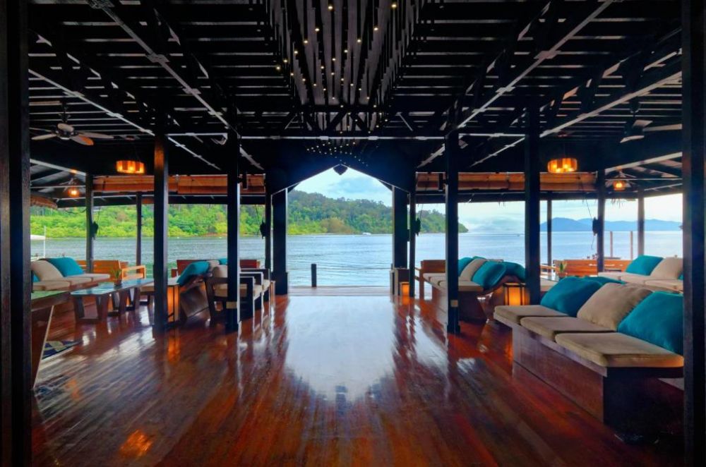 Gayana Marine Resort 5*