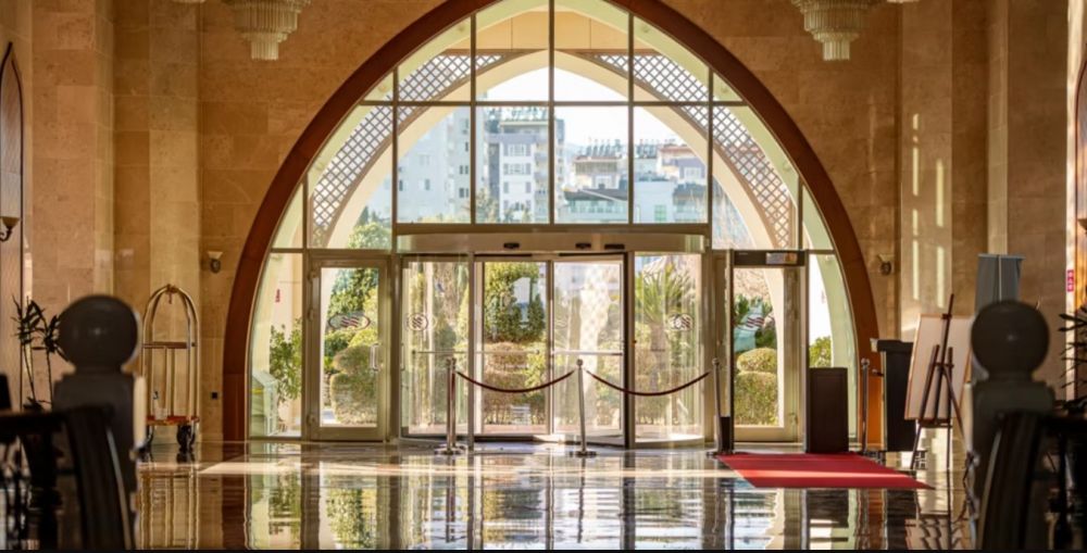 Crowne Plaza Antalya Hotel 5*