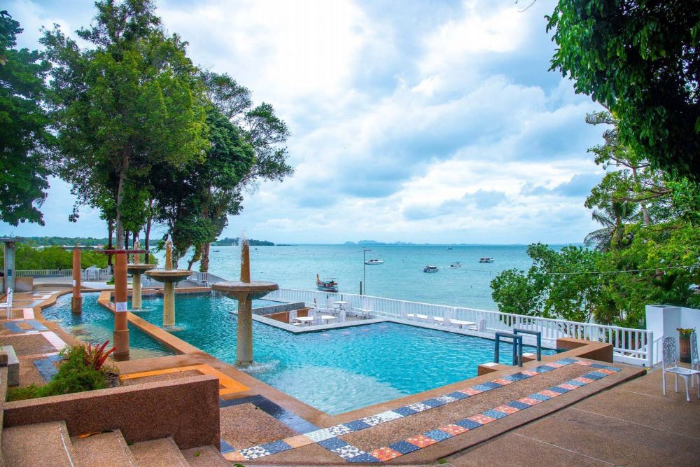 Arawan Beach Resort Krabi 4*