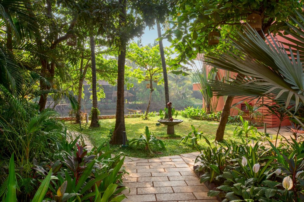 Mandrem Beach Resort (ex. Regenta Place Mandrem Beach Resort) 3*