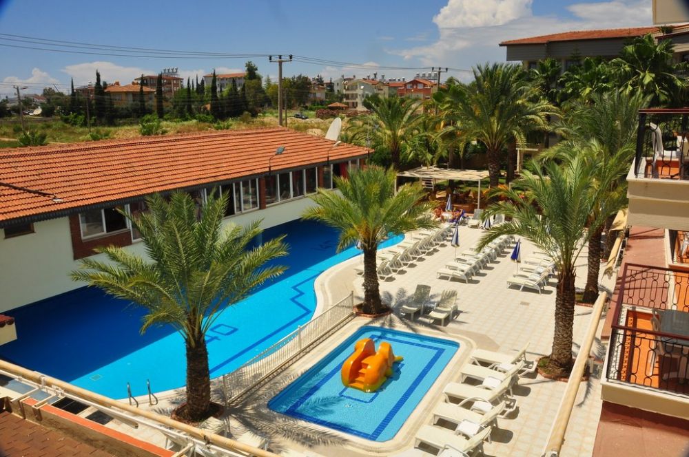 Cinar Family Suite Hotel 4*