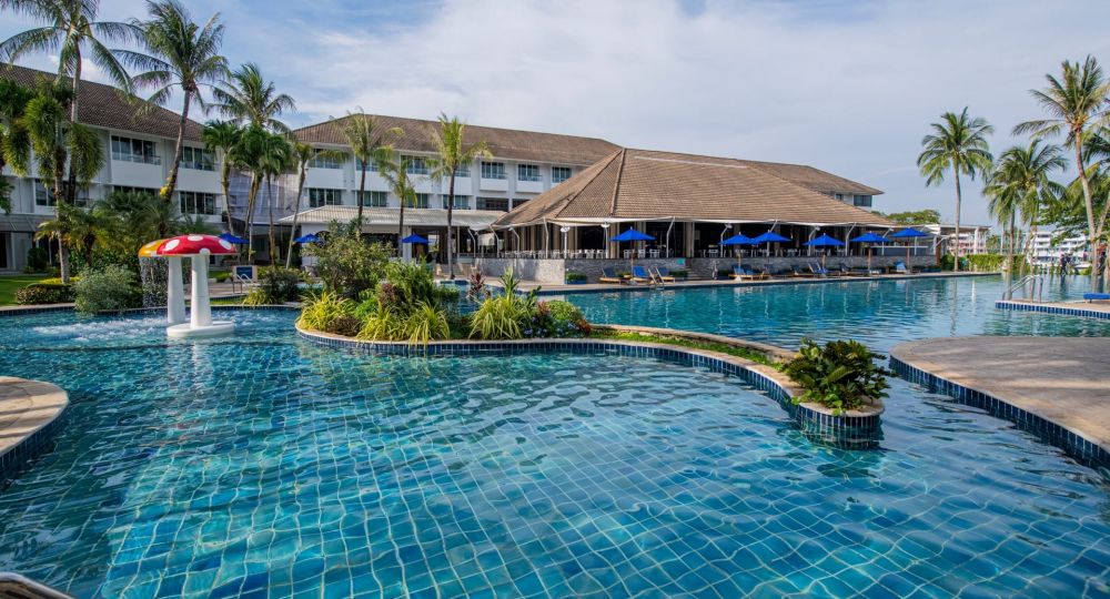 Nh Boat Lagoon Phuket Resort 5*