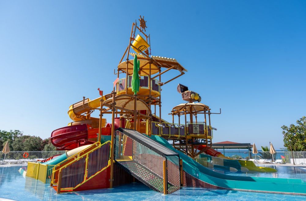 M.C Mahberi Beach 4*
