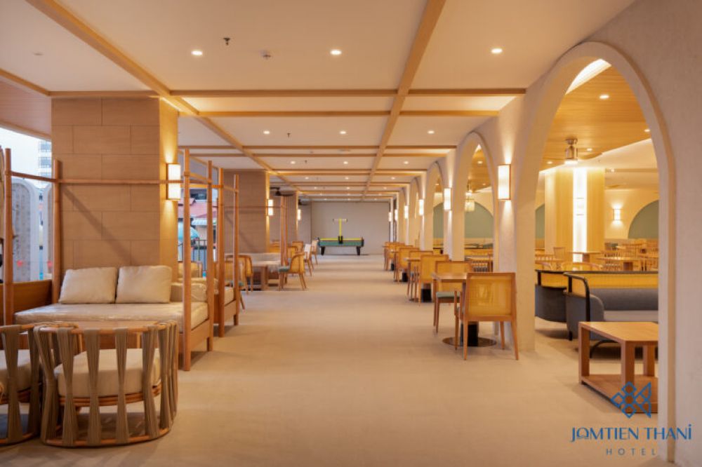 Jomtien Thani Hotel 4*