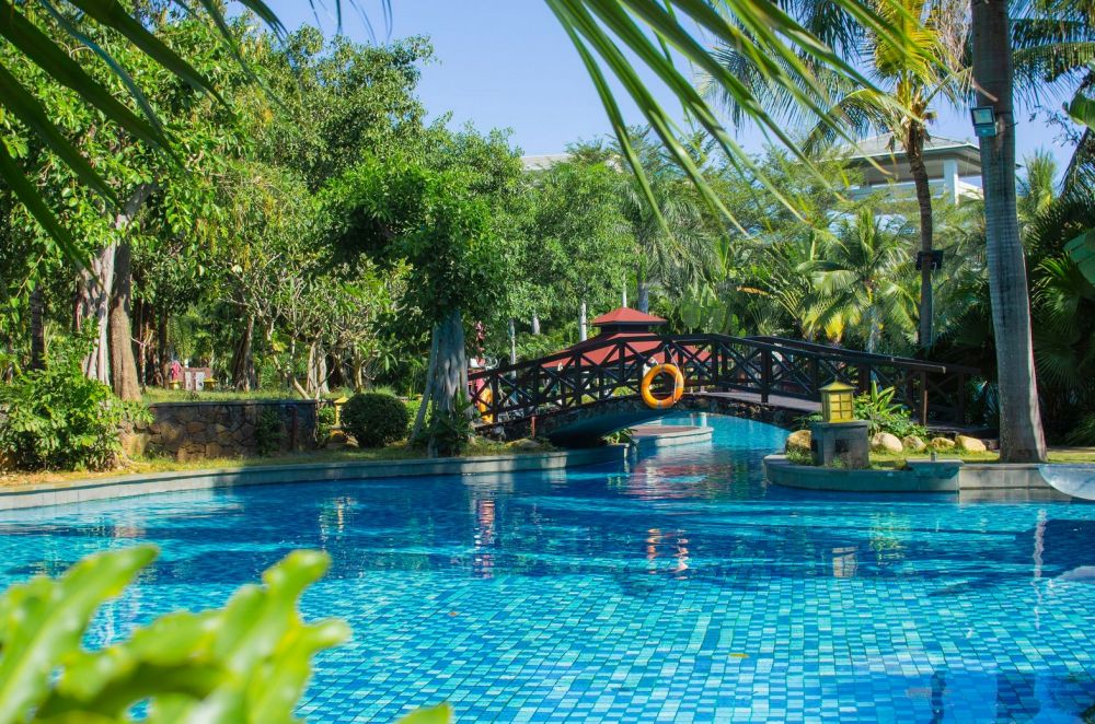 Mingshen Golf & Bay Resort Sanya 4*