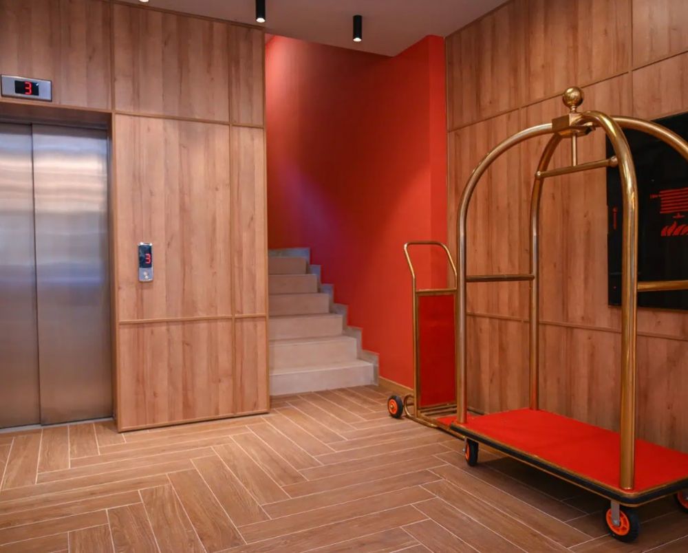 Landmark Hotel 4*
