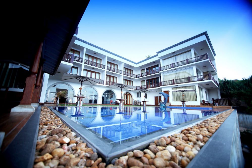 Watergate Resort Unawatuna 3+