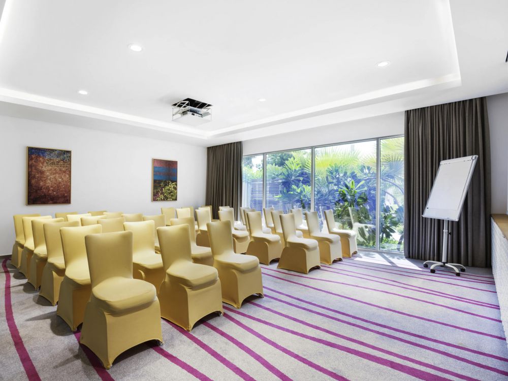 Mercure Sohar 3*
