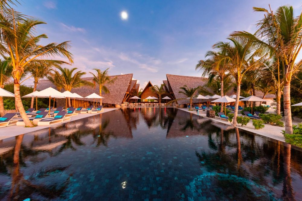 Kuredhivaru Resort and Spa (ex.Movenpick Resort Kuredhivaru) 5*