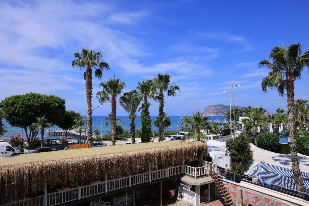Semt Luna Beach Hotel 3*