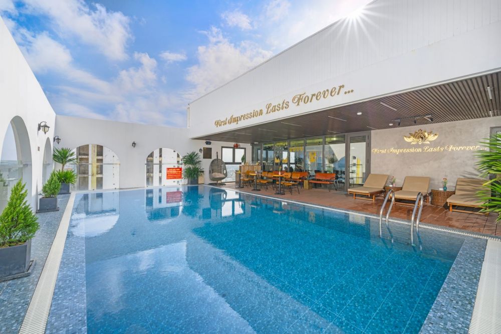 Golden Lotus Hotel Da Nang 4*