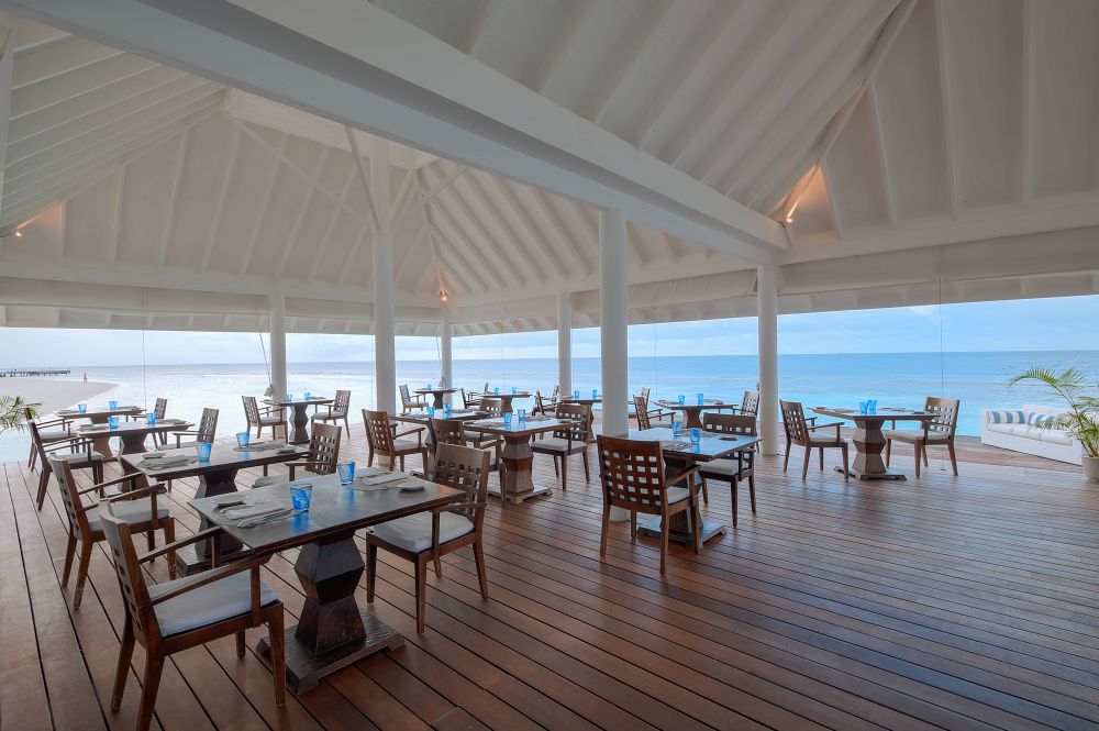 Diamonds Athuruga Island 5*