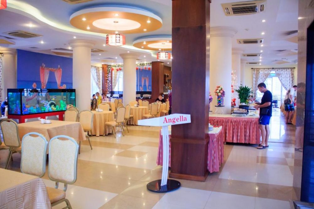 Angella Hotel 3*