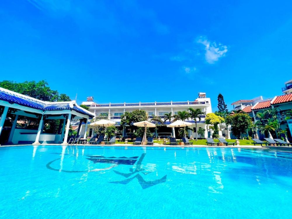 Dynasty Muine Beach Resort 3*