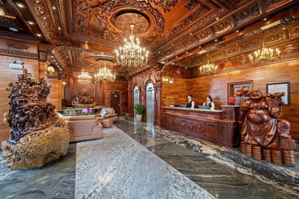 Monalisa Luxury Hotel 3*