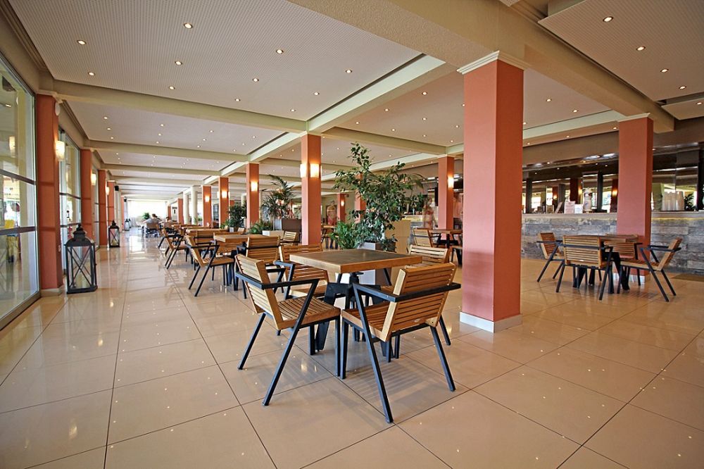 Messonghi Beach Holiday Resort 4*