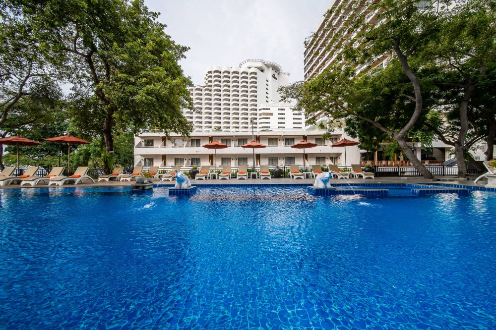 Cosy Beach Hotel 3+