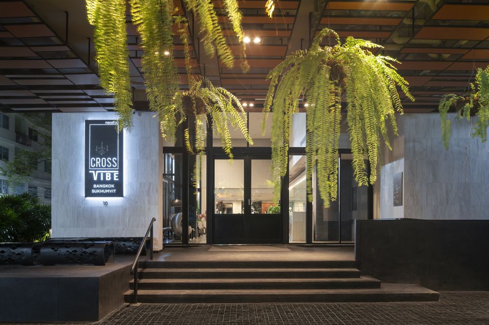 Cross Vibe Bangkok Sukhumvit Hotel 4*