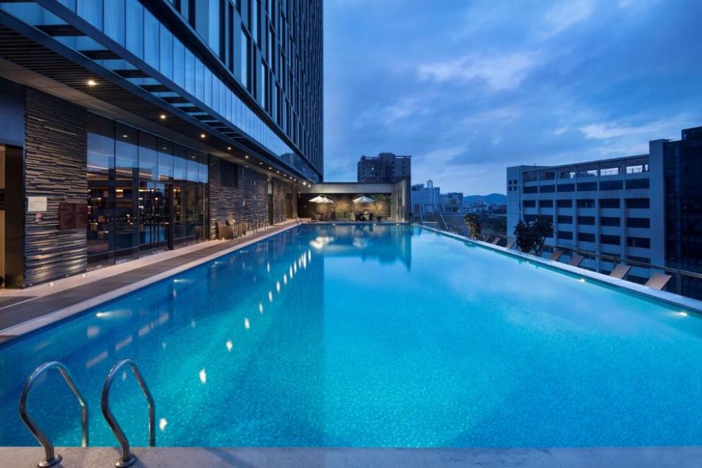 Hilton Guangzhou Tianhe 5*