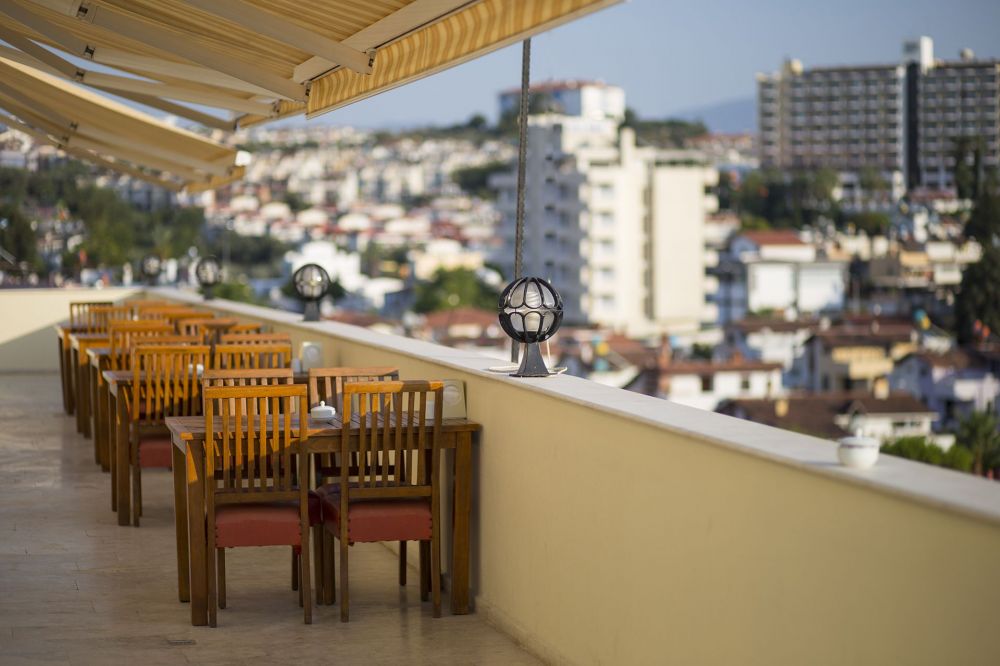 Scalanuova Beach Hotel 4*