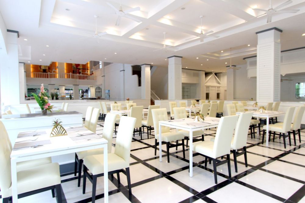 Pooh Beach Resort & Spa 5*