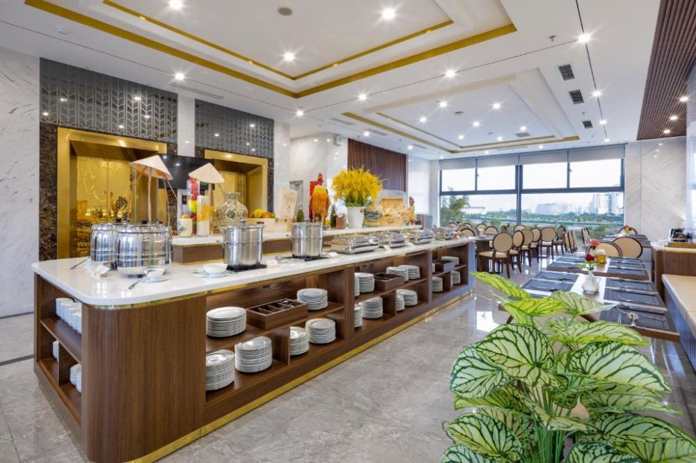 Avari Hotel 4*
