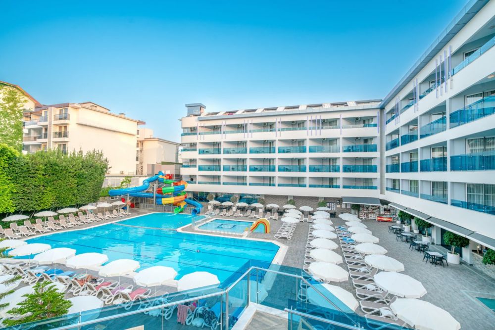 Avena Resort & Spa Hotel 4*