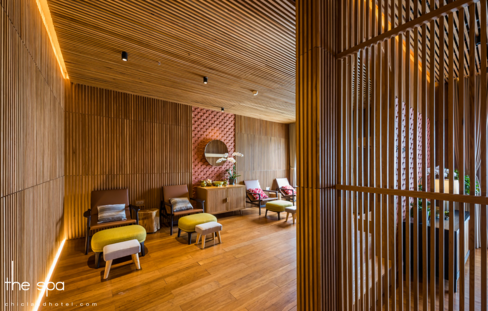 Chicland Hotel 4*