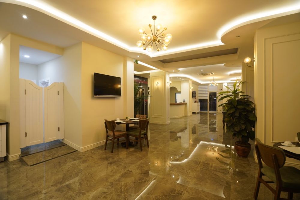 Aurasia Seaside Hotel 3*