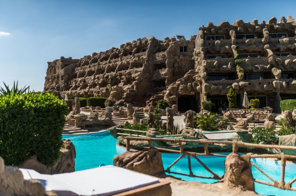 Caves Beach Resort Hurghada 5*