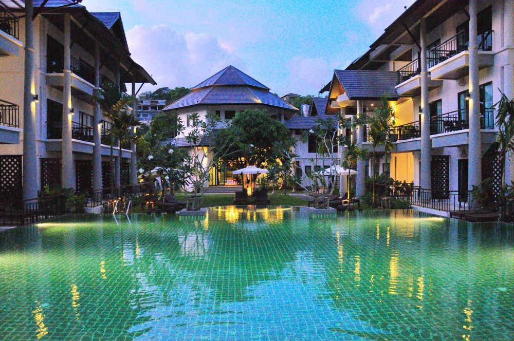 Navatara Phuket Resort 4*