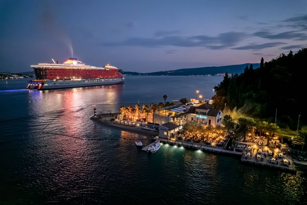 Regent Porto Montenegro 5*