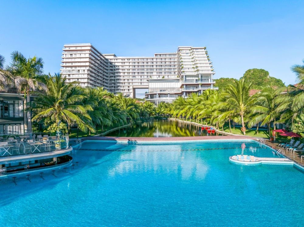 KOI Resort & Residence Da Nang 5*