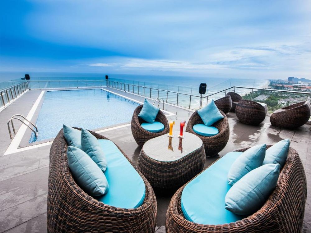 Yarra Ocean Suites Danang 4*