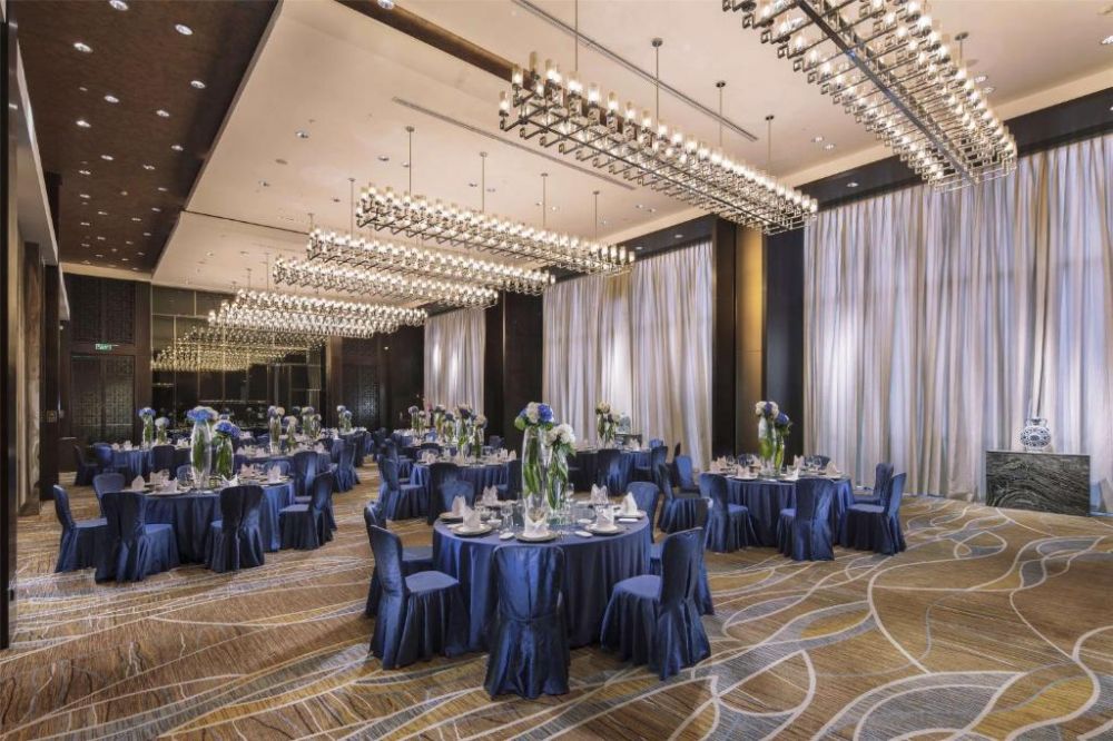 Hilton Guangzhou Tianhe 5*