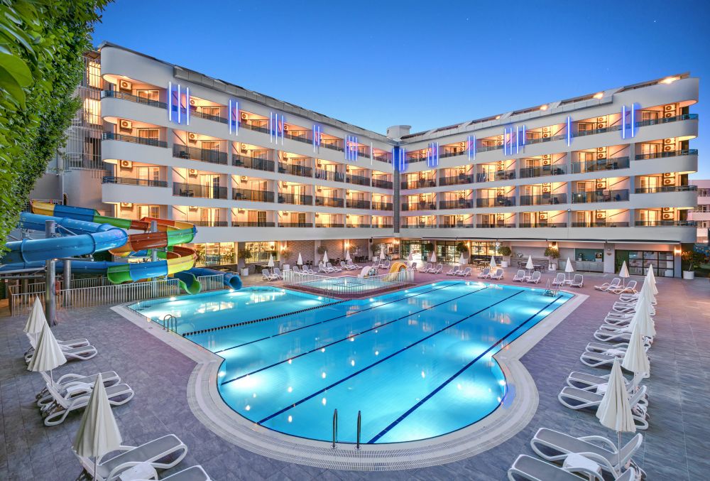Avena Resort & Spa Hotel 4*